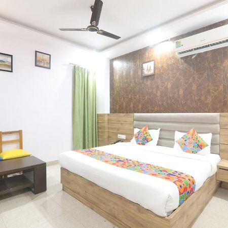 Icyhotels Hl Inn Chinhat Exterior photo