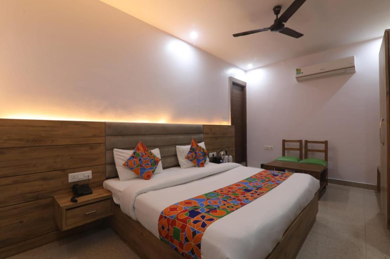 Icyhotels Hl Inn Chinhat Exterior photo