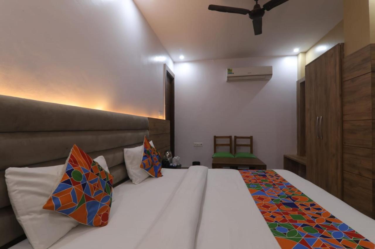 Icyhotels Hl Inn Chinhat Exterior photo