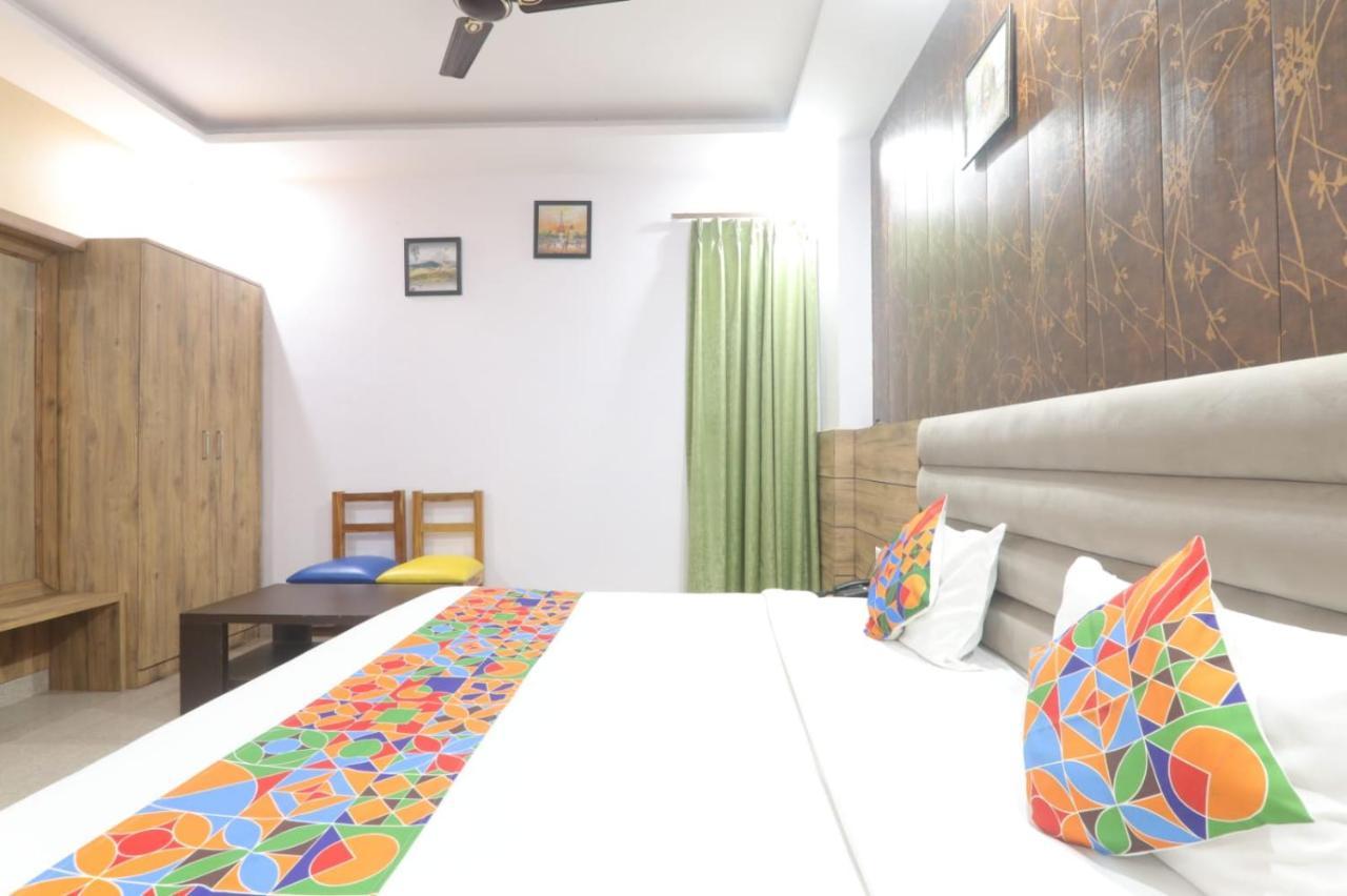 Icyhotels Hl Inn Chinhat Exterior photo