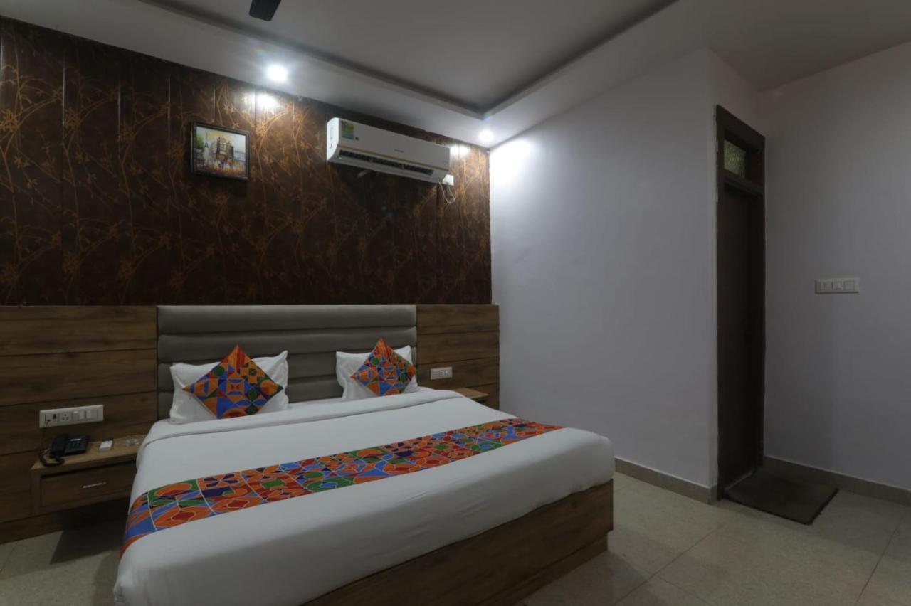 Icyhotels Hl Inn Chinhat Exterior photo