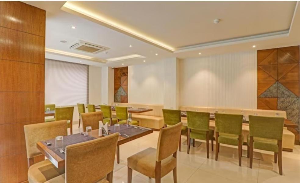 Icyhotels Hl Inn Chinhat Exterior photo